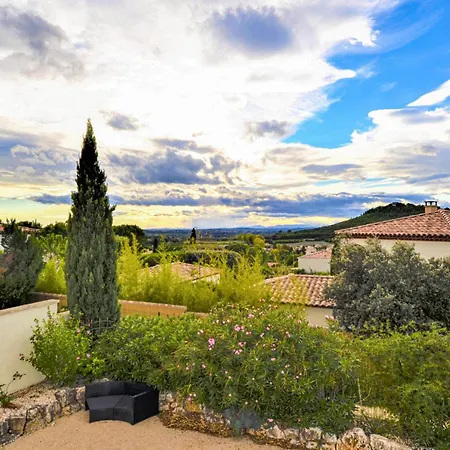 Lovely In With House A Panoramic View Dom wakacyjny